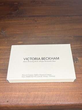 Victoria Beckham Beauty Matte Bronzing Brick 05 Terracotta/Tawny